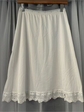 Vtg Olga Lace Trim White A-Line Slip Skirt